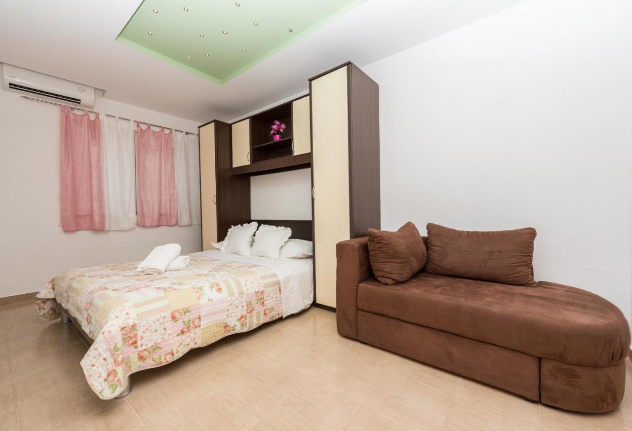 Apartments Villa Vujcic Makarska Luaran gambar