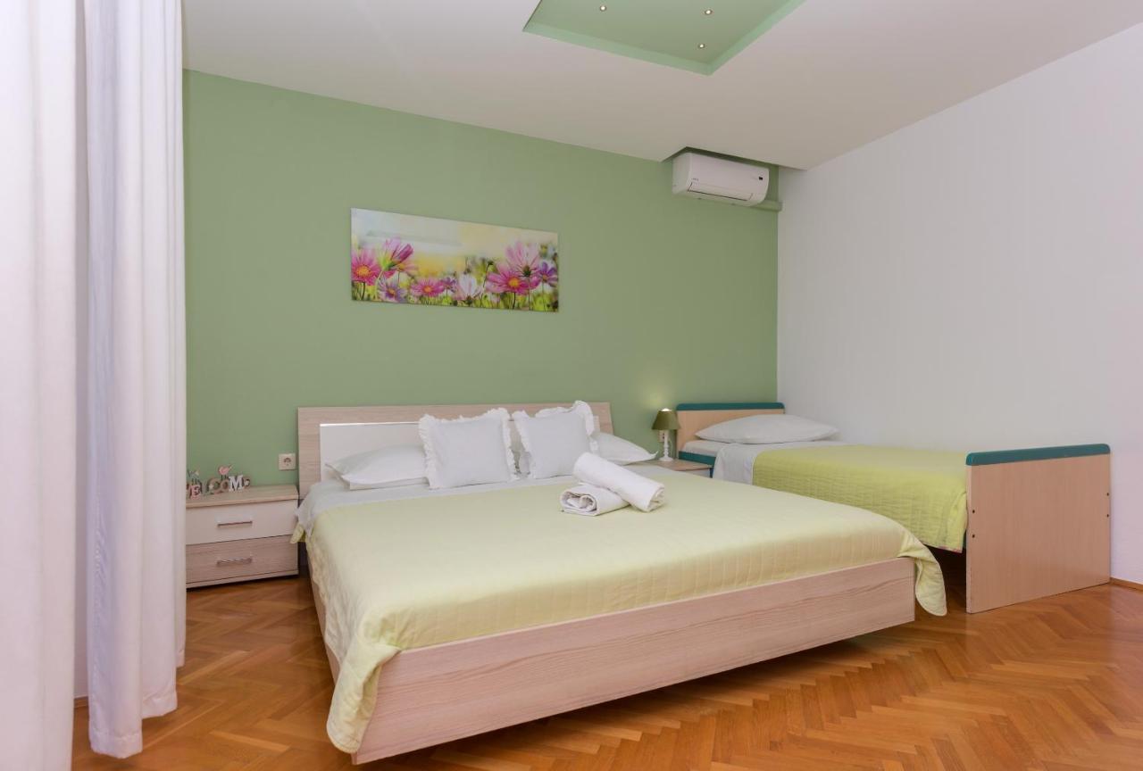 Apartments Villa Vujcic Makarska Luaran gambar
